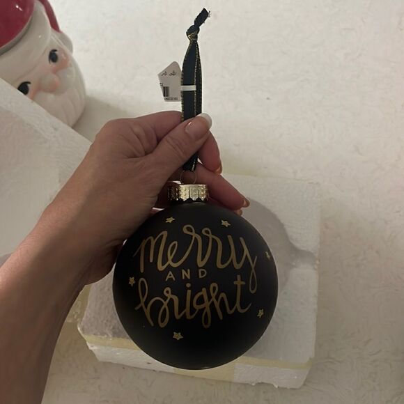 Merry and bright 2020 ornament NEW - Picture 1 of 2